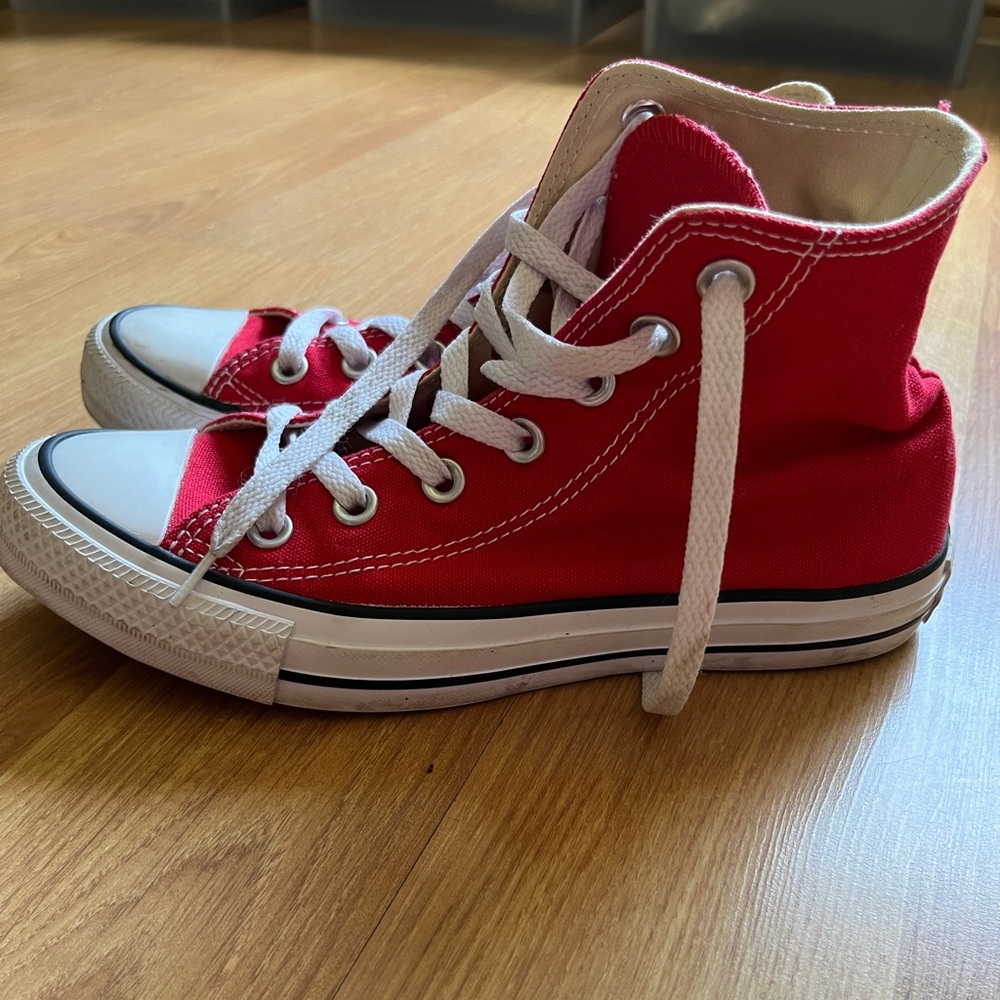 High top converse red. Women’s 7